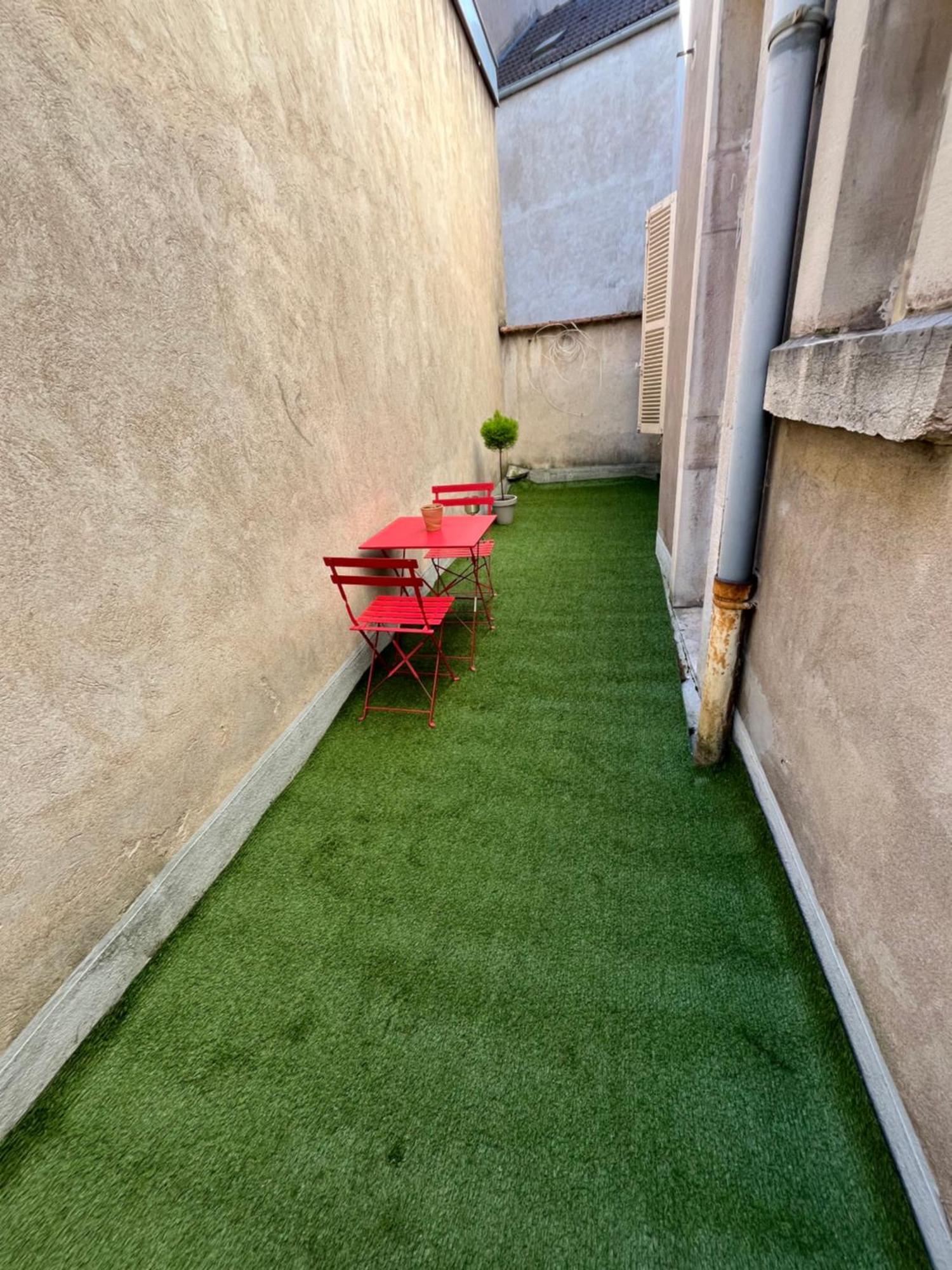 Ca Se Passe Ici Apartment Dijon Ngoại thất bức ảnh